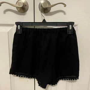 BRANDY MELVILLE SHORTS